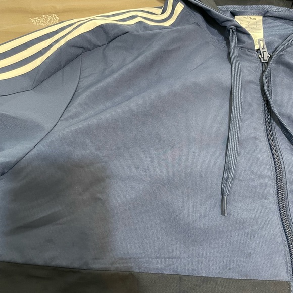 Men’s Adidas Windbreaker - Picture 5 of 8